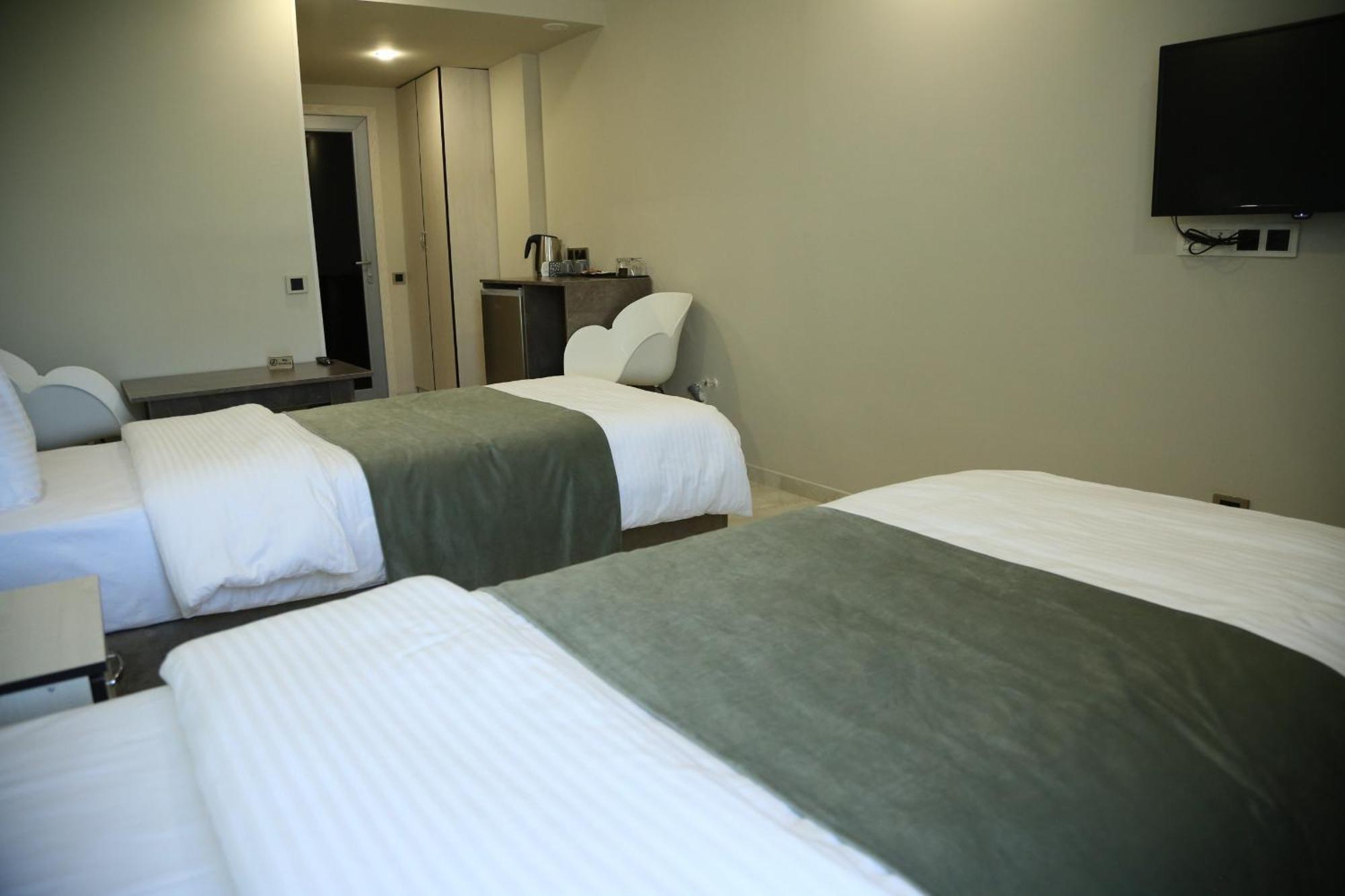 Vell Grey Hotel Martuni Ngoại thất bức ảnh
