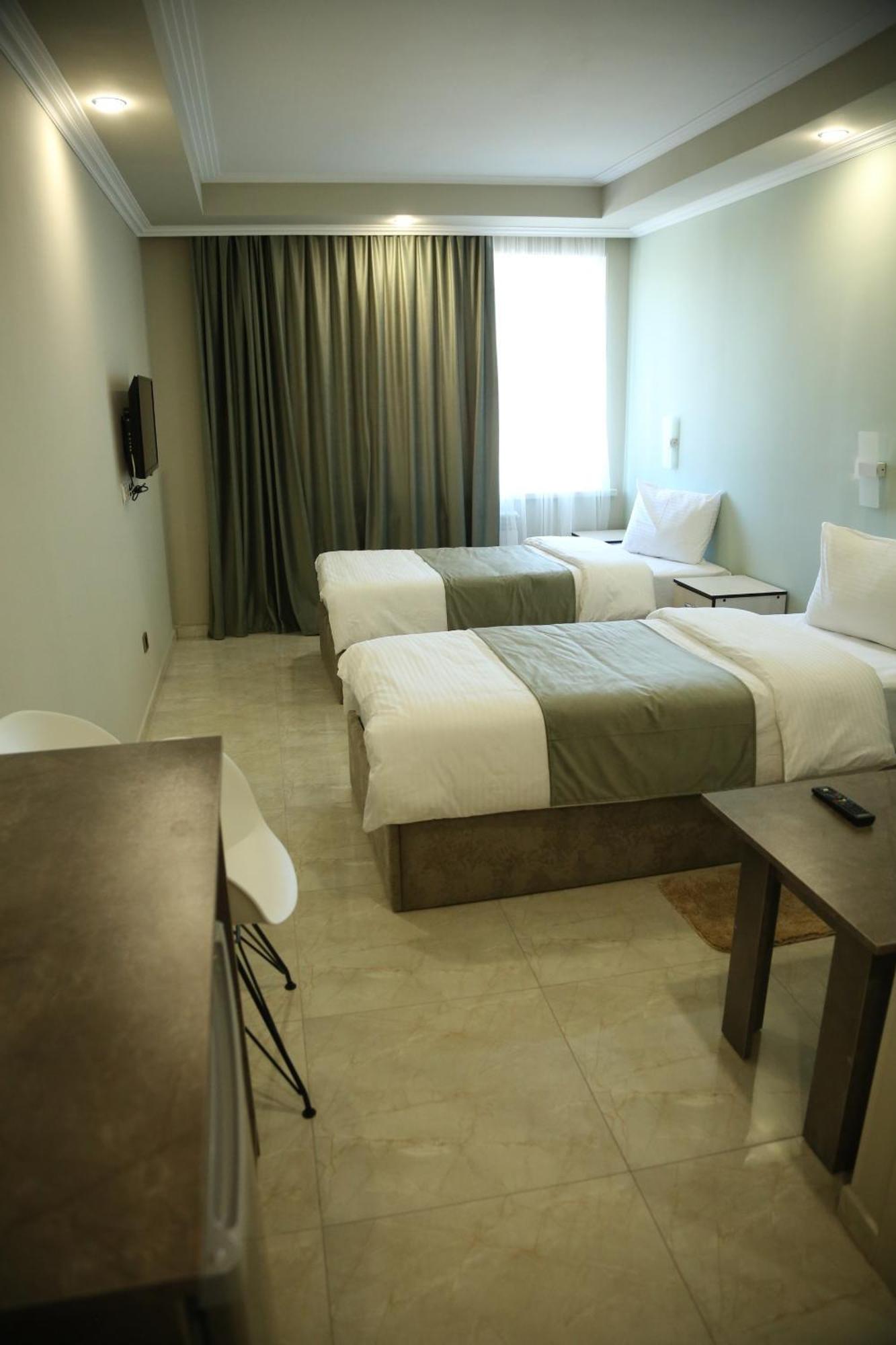 Vell Grey Hotel Martuni Ngoại thất bức ảnh
